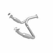 Load image into Gallery viewer, MagnaFlow Conv DF 07-09 Chevy/GMC Silverado/Suburban/Sierra/Tahoe/Yukon